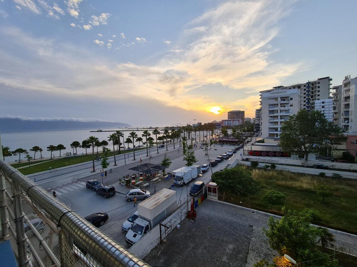 Seascape Apartments Вльора Екстер'єр фото