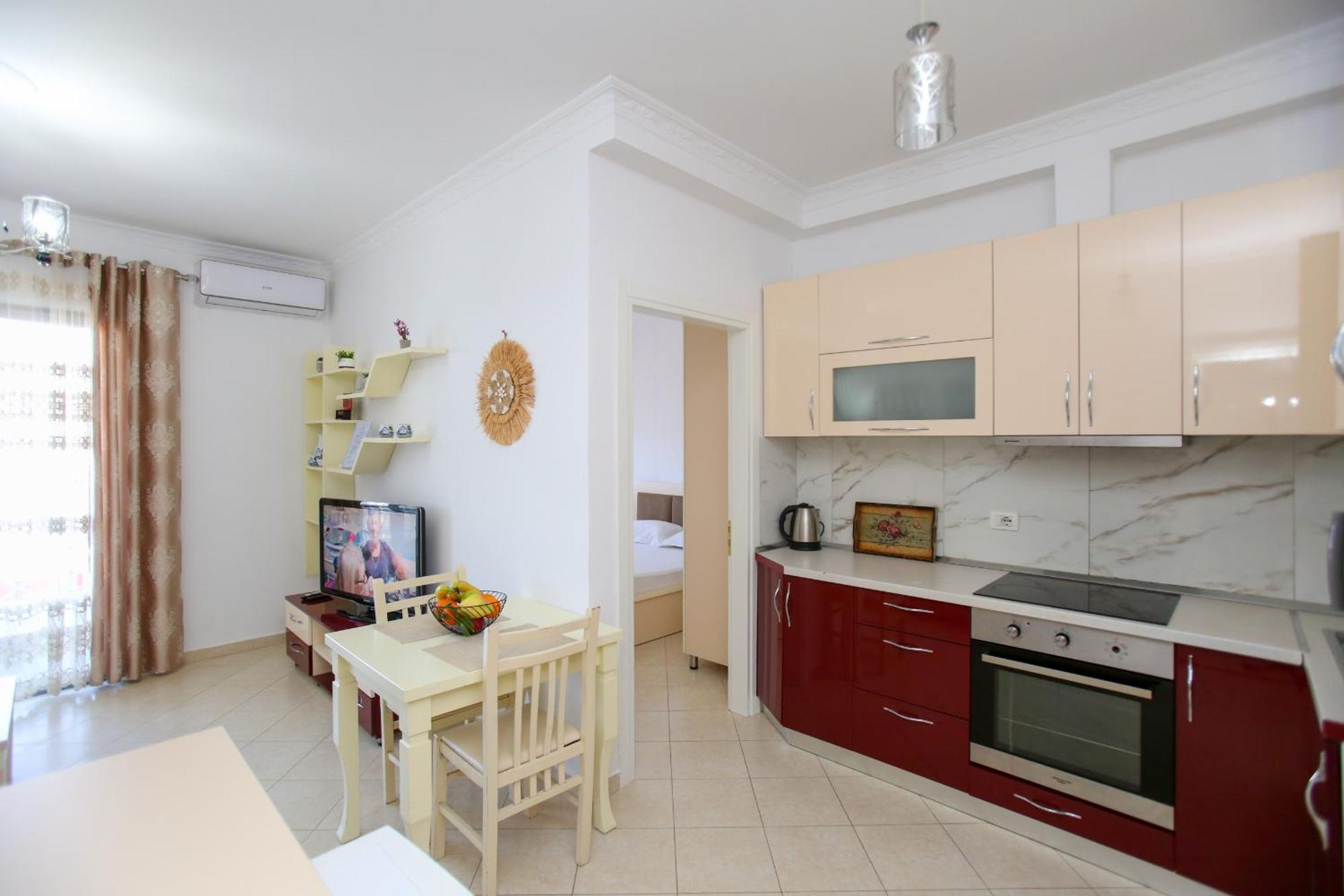 Seascape Apartments Вльора Екстер'єр фото