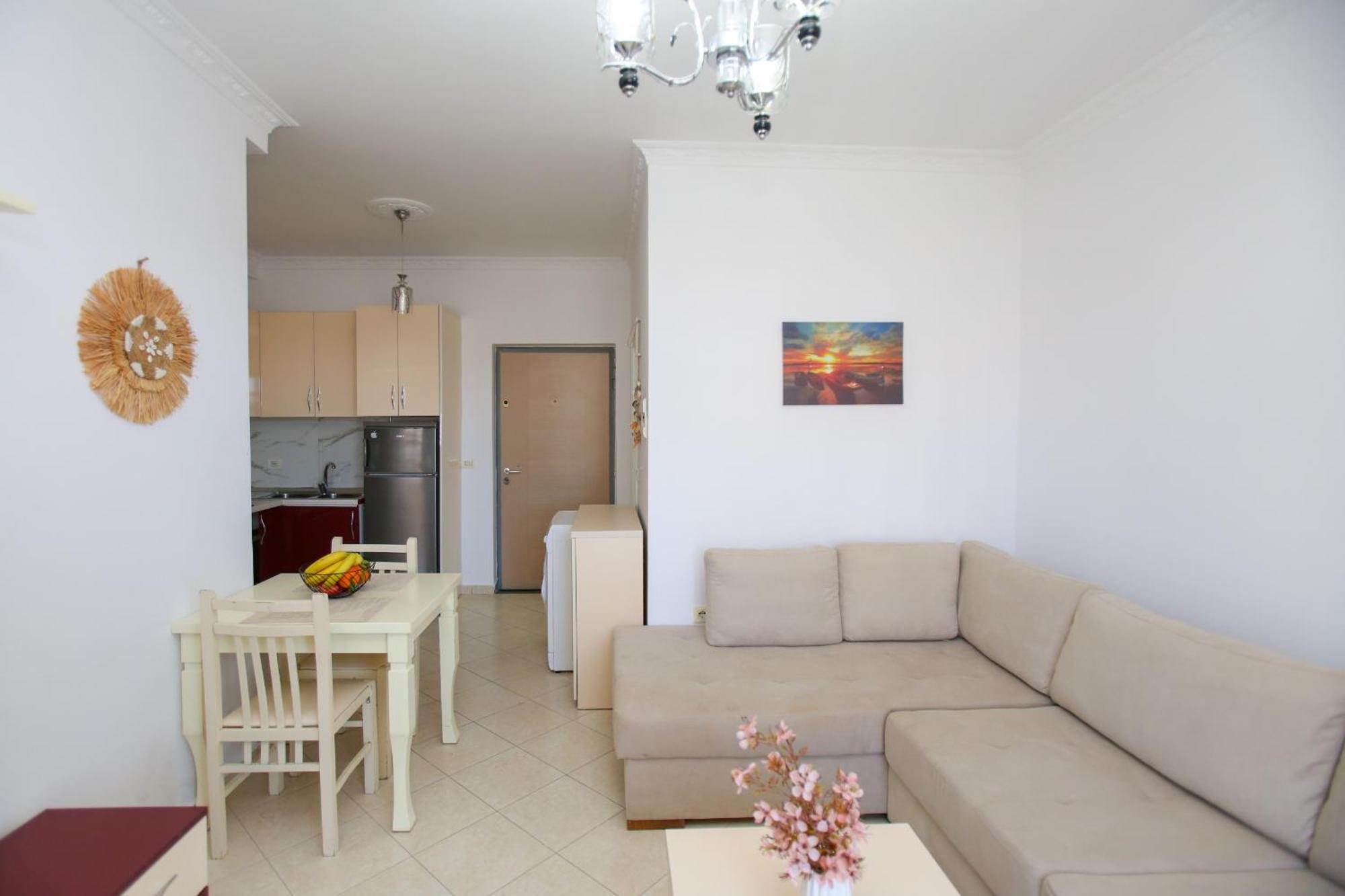 Seascape Apartments Вльора Екстер'єр фото