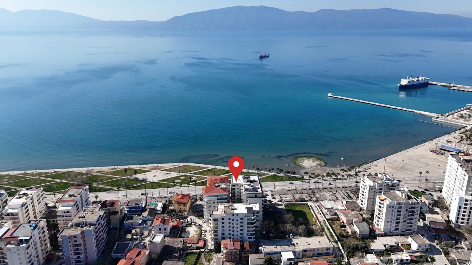 Seascape Apartments Вльора Екстер'єр фото